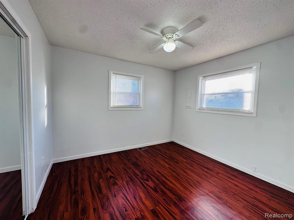 6784 Cooper Street Taylor, MI 48180 - Photo 12 of 17