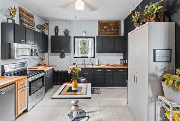 $160,000 | 10 South Main Street, Lenzburg, IL 62255