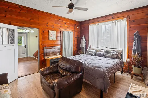 $160,000 | 10 South Main Street, Lenzburg, IL 62255