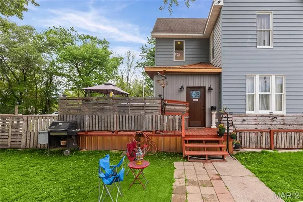 $160,000 | 10 South Main Street, Lenzburg, IL 62255