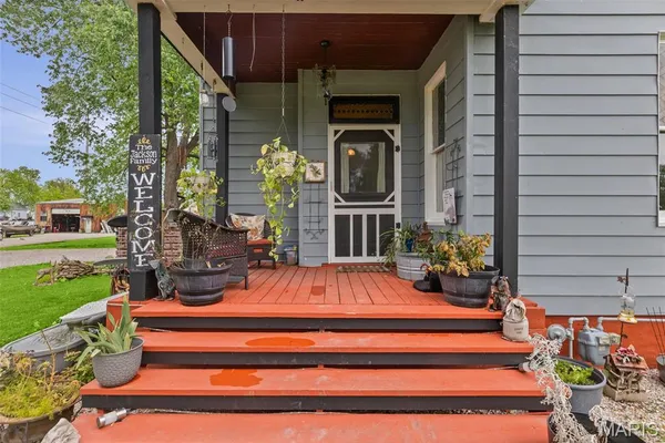 $160,000 | 10 South Main Street, Lenzburg, IL 62255