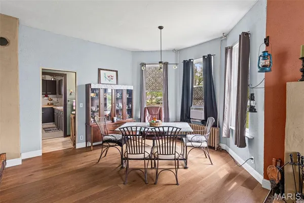 $160,000 | 10 South Main Street, Lenzburg, IL 62255