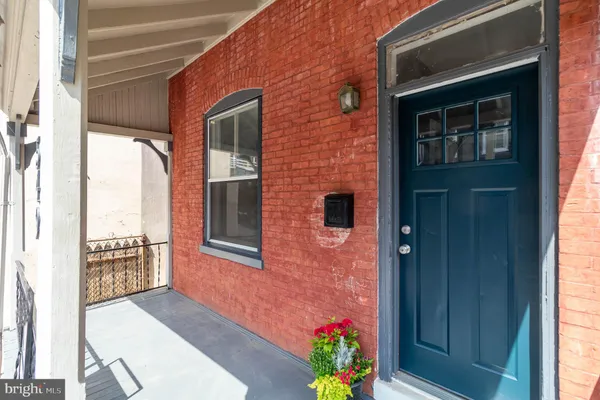 $2,200 | 549 Spruce Street, Lancaster, PA 17603