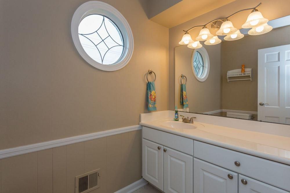 6926 Johnson Road Indianapolis, IN 46220 - Photo 11 of 30 Gallery Image 11