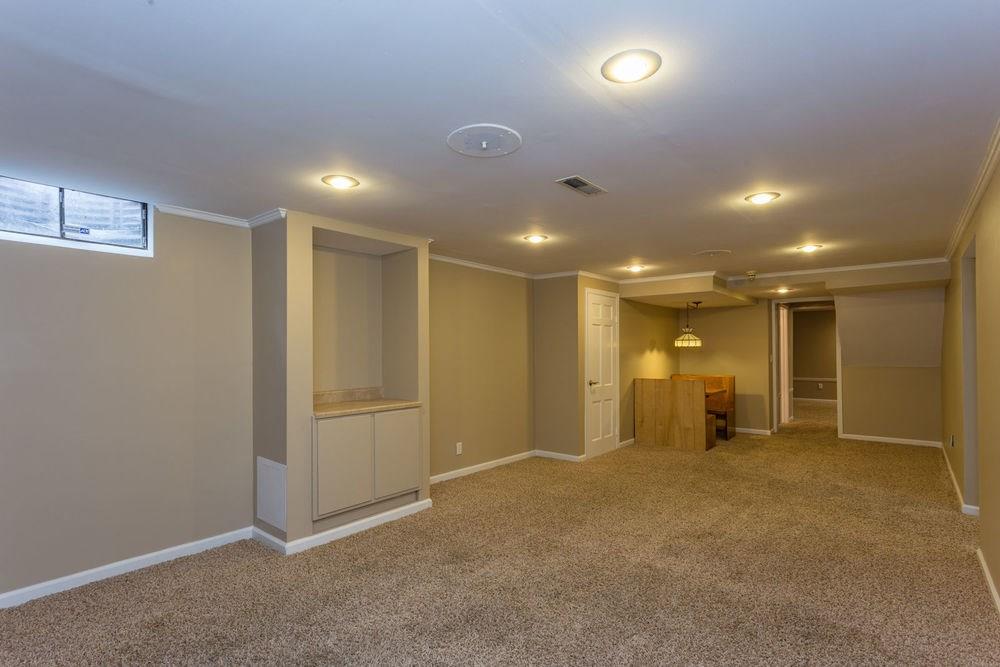 6926 Johnson Road Indianapolis, IN 46220 - Photo 24 of 30 Gallery Image 24