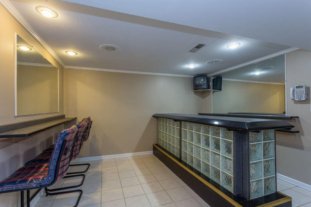 6926 Johnson Road Indianapolis, IN 46220 - Photo 25 of 30 Gallery Image 25