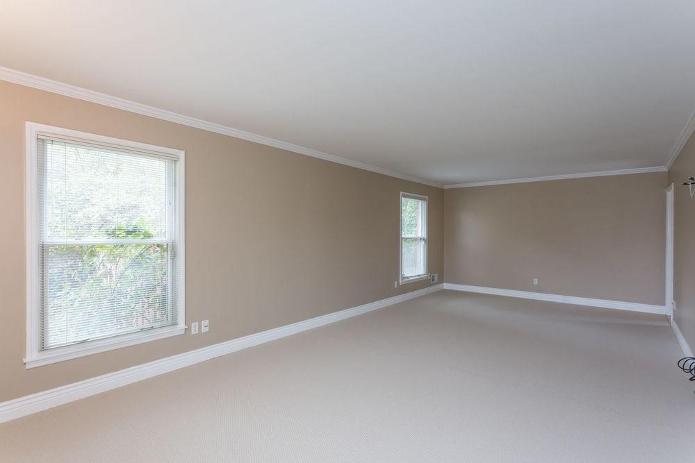 6926 Johnson Road Indianapolis, IN 46220 - Photo 4 of 30 Gallery Image 4