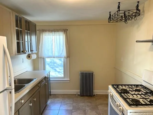 $2,000 | 114 Main Street, Unit 31, Northport, NY 11768