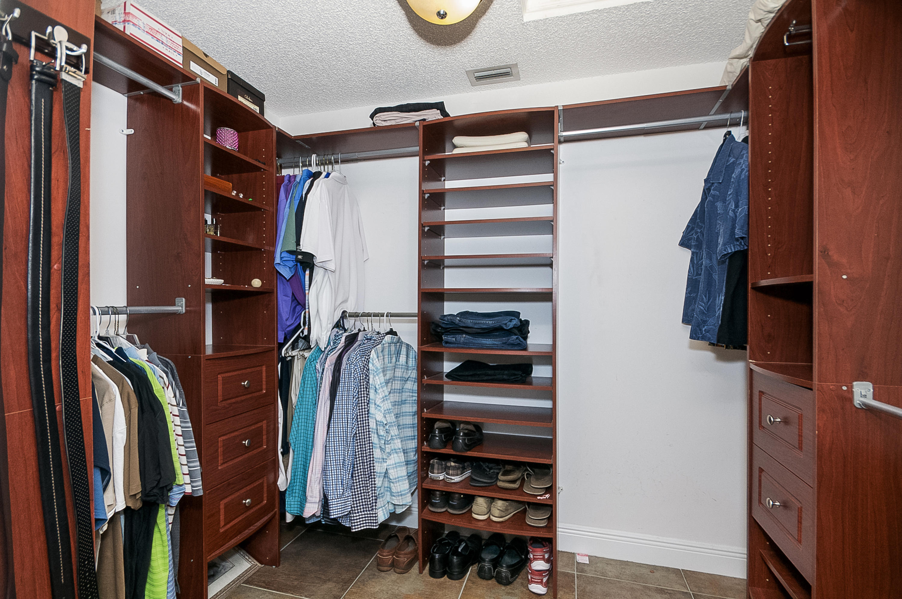 721 Southwest 18th Street Boca Raton, FL 33486 - Photo 19 of 26 721_sw_18th_st_MLS_HID1123980_ROOMmaster