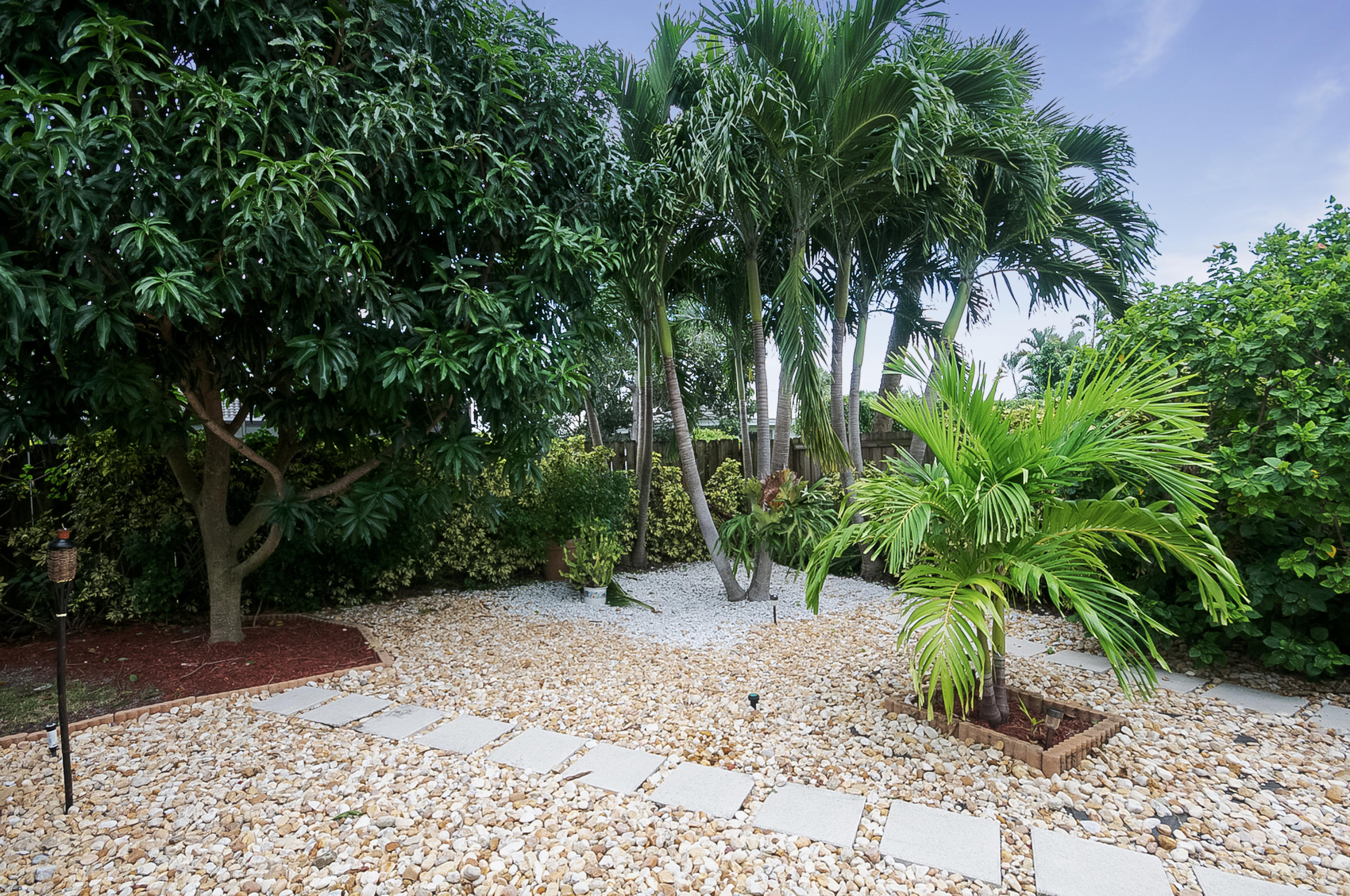 721 Southwest 18th Street Boca Raton, FL 33486 - Photo 24 of 26 721_sw_18th_st_MLS_HID1123980_ROOMexteri