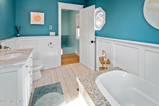 a view of utility room