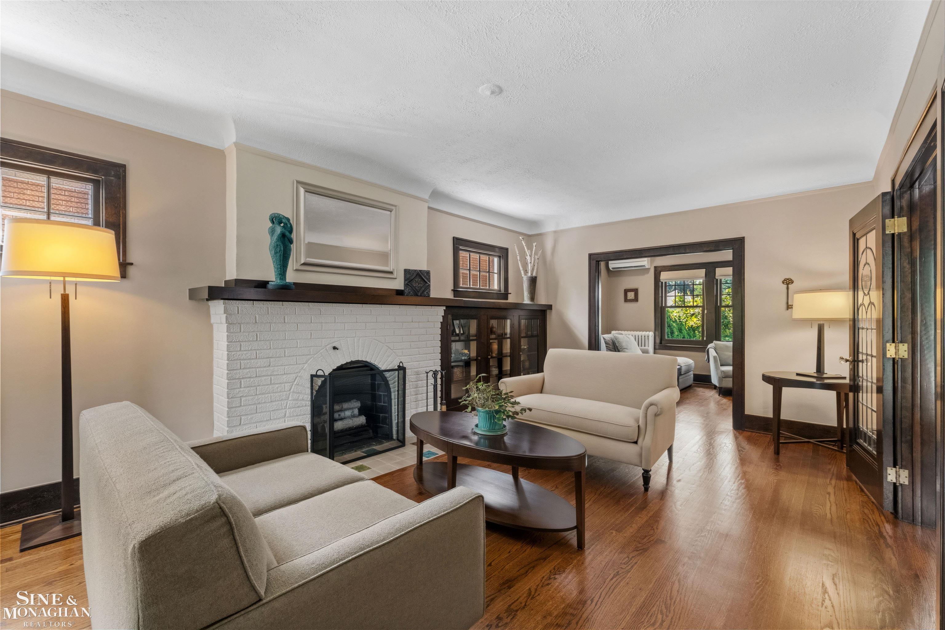 759 Washington Road Grosse Pointe, MI 48230 - Photo 7 of 47 Gallery Image 7
