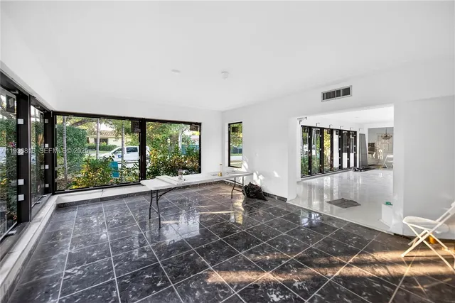 $9,000 | 1100 North Shore Drive, Miami Beach, FL 33141