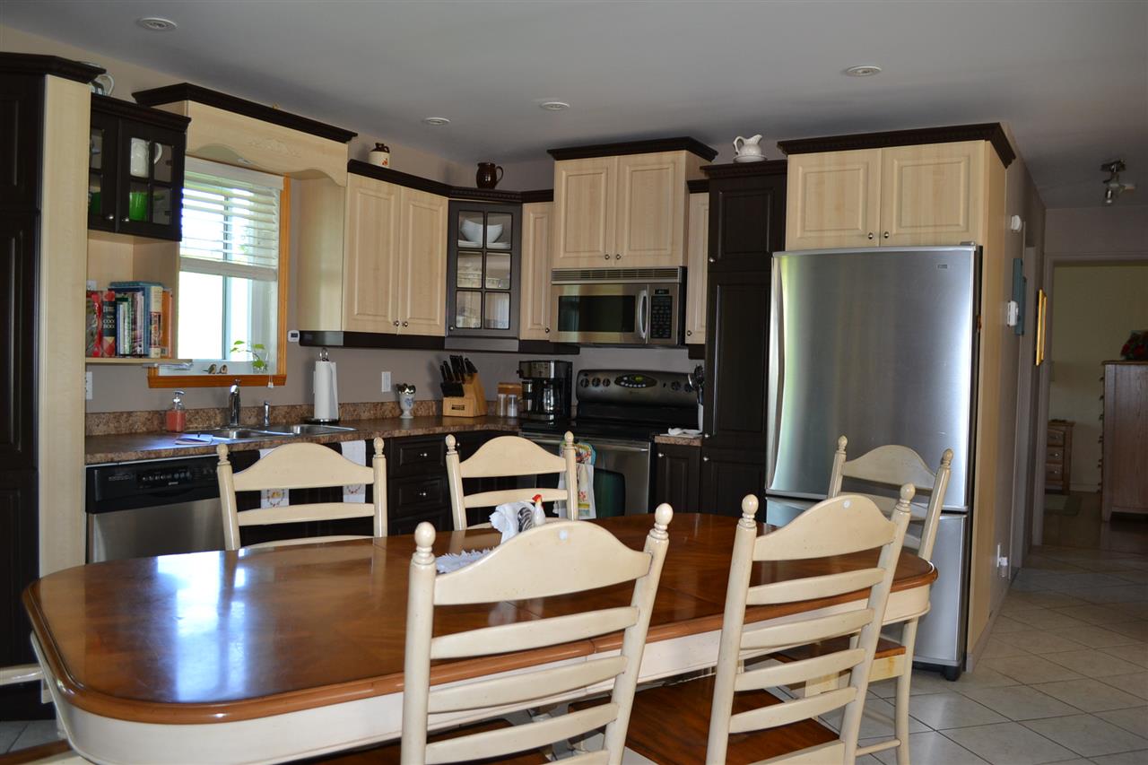 14 Autumn Ridge Troy, VT 05859 - Photo 2 of 17