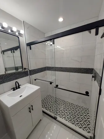 $1,450 | 201 Acklen Park Drive, Unit 21, Nashville, TN 37203