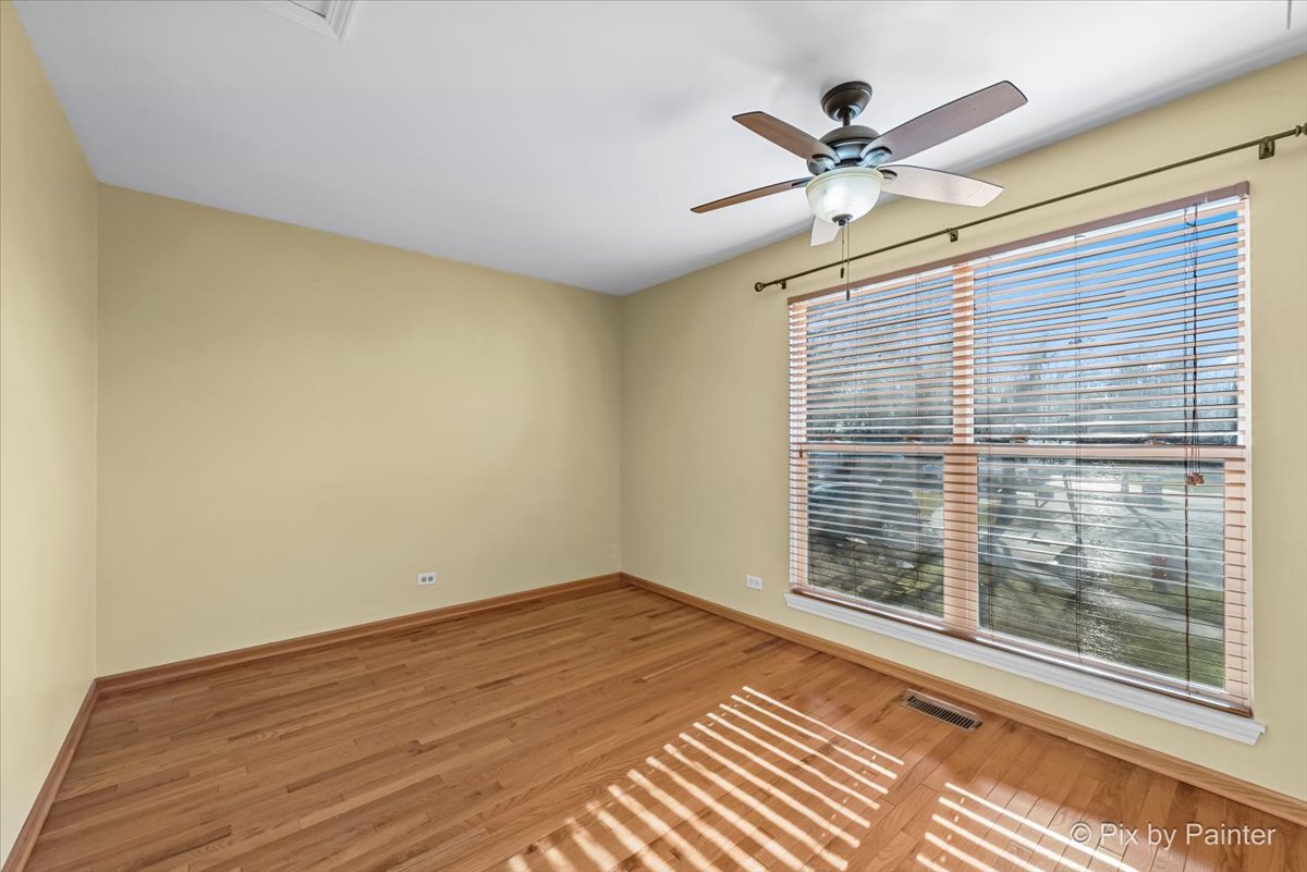 1502 Sawgrass Court Elgin, IL 60123 - Photo 11 of 39