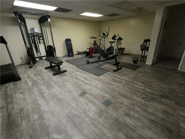 $2,875 | 5060 Kester Avenue, Unit 208, Sherman Oaks, CA 91403