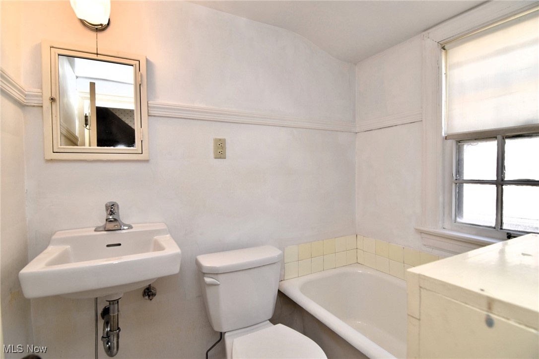 3519 Townley Road Beachwood, OH 44122 - Photo 32 of 47 Bathroom