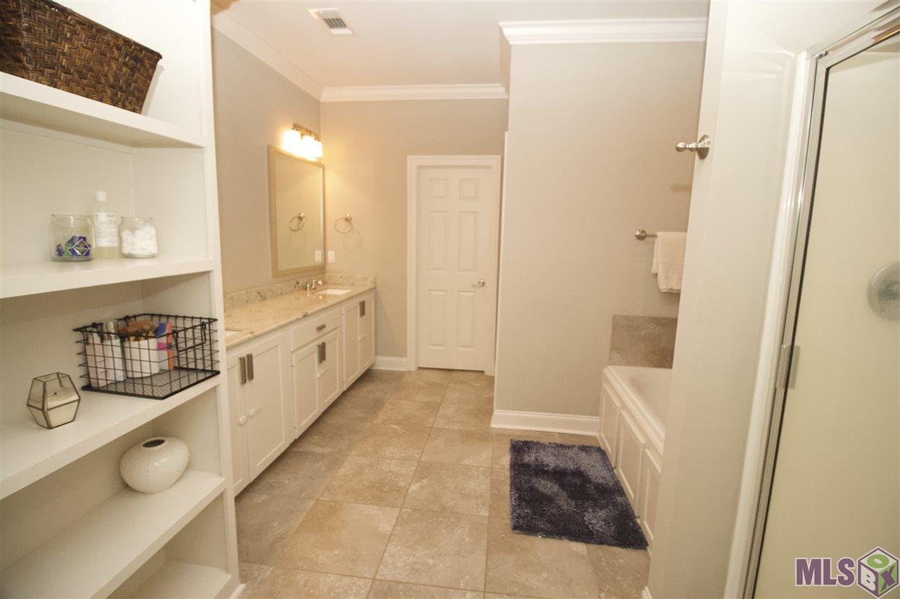 8078 Seville Court Baton Rouge, LA 70820 - Photo 12 of 20 Gallery Image 12