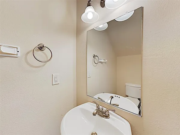 $1,925 | 1540 Aldra Drive, Fort Worth, TX 76120