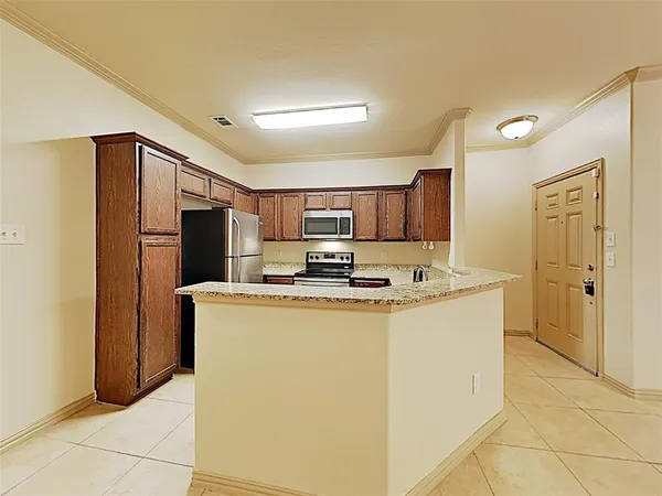 $1,925 | 1540 Aldra Drive, Fort Worth, TX 76120