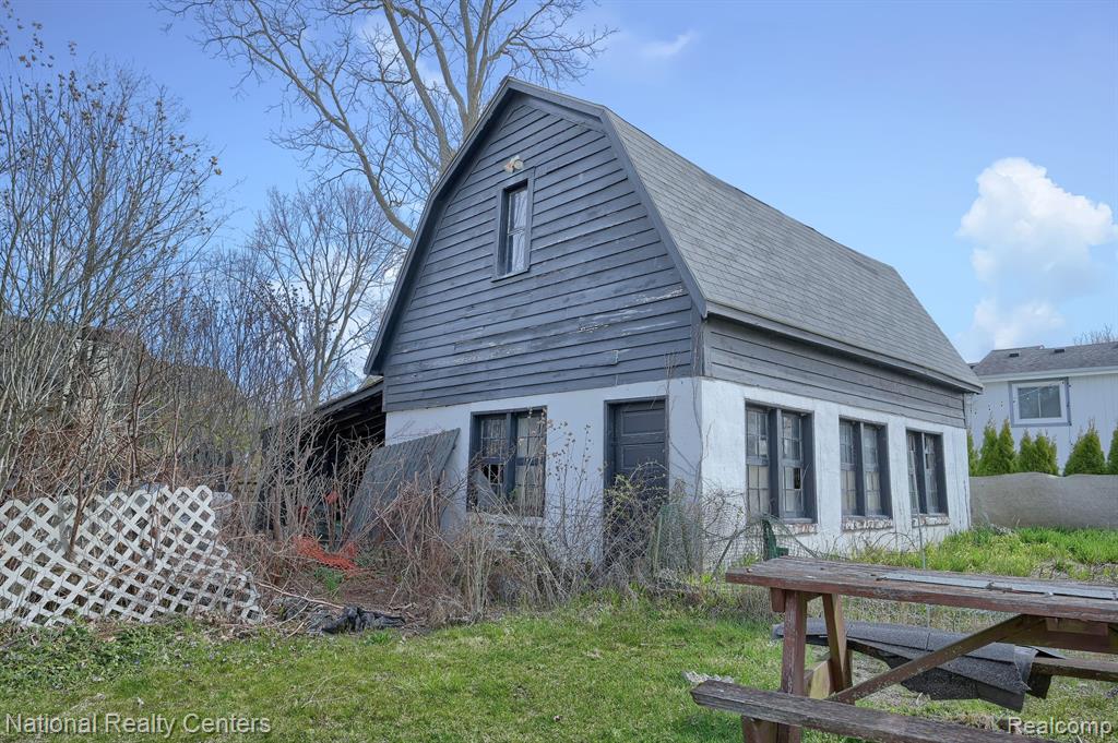 31000 Drake Road Farmington Hills, MI 48331 - Photo 5 of 29