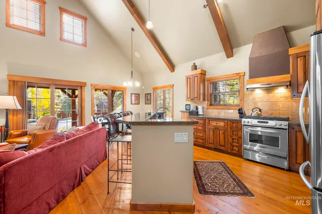 $1,625,000 | 114 Twin Creek Court, Donnelly, ID 83615