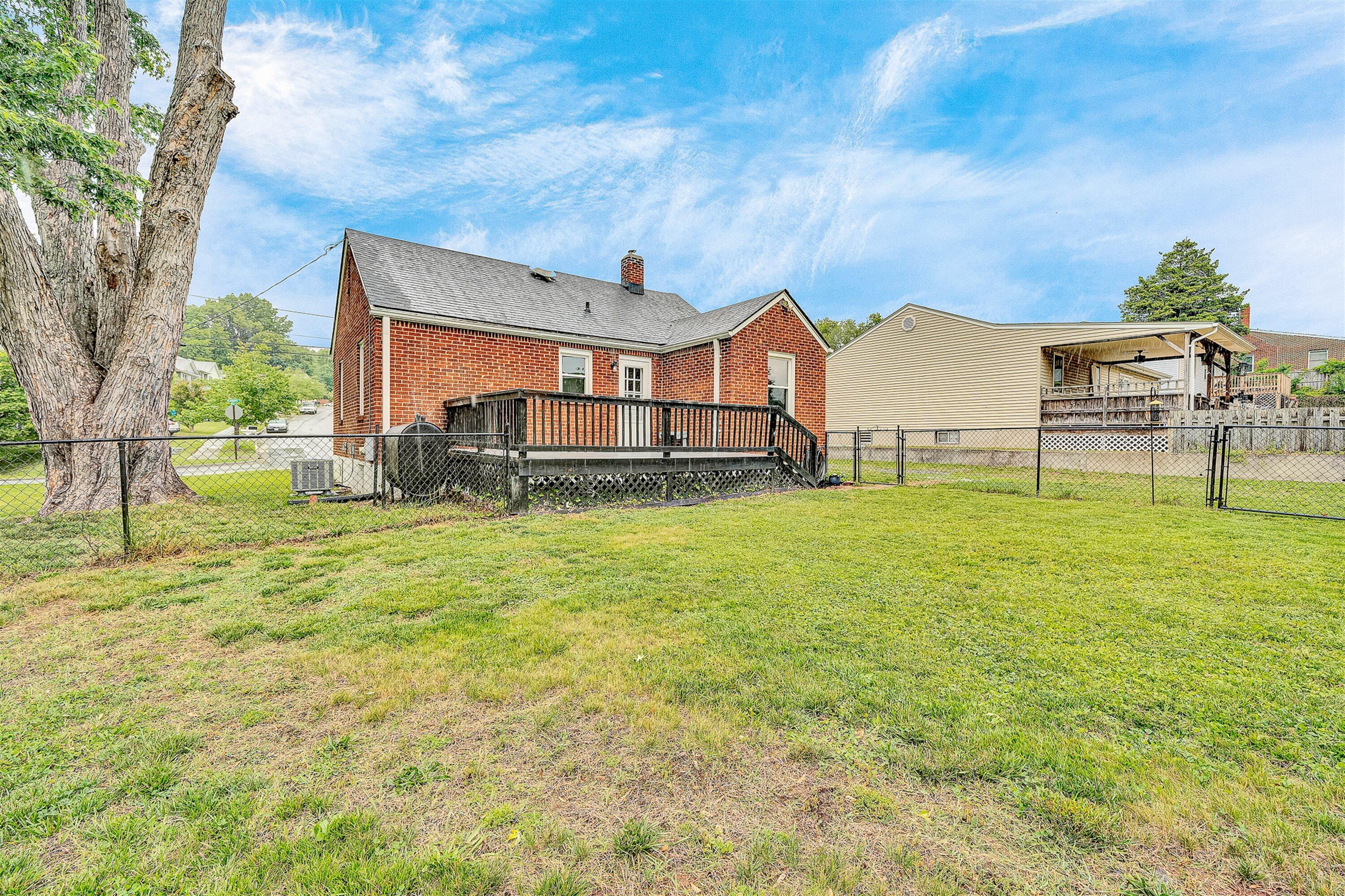 1119 Gearhart Road Southeast Roanoke, VA 24014 - Photo 19 of 24 18-VM-07692