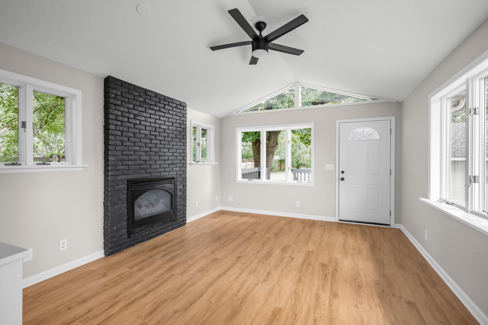 756 McKnight Road North Maplewood, MN 55119 - Photo 20 of 26 Gallery Image 20