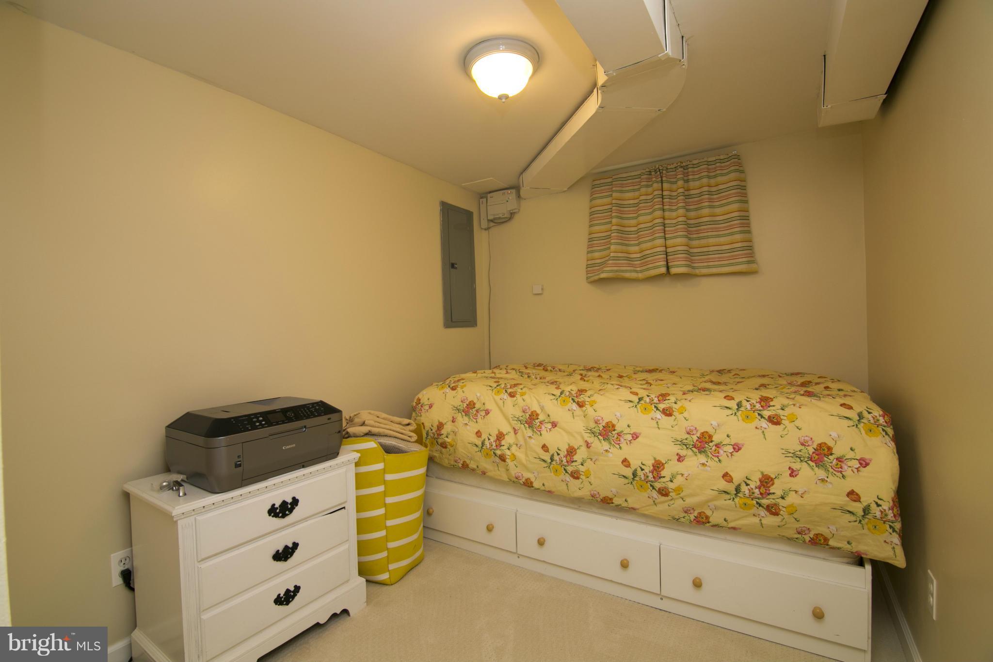 12717 Helen Road Silver Spring, MD 20906 - Photo 18 of 25 Bedroom