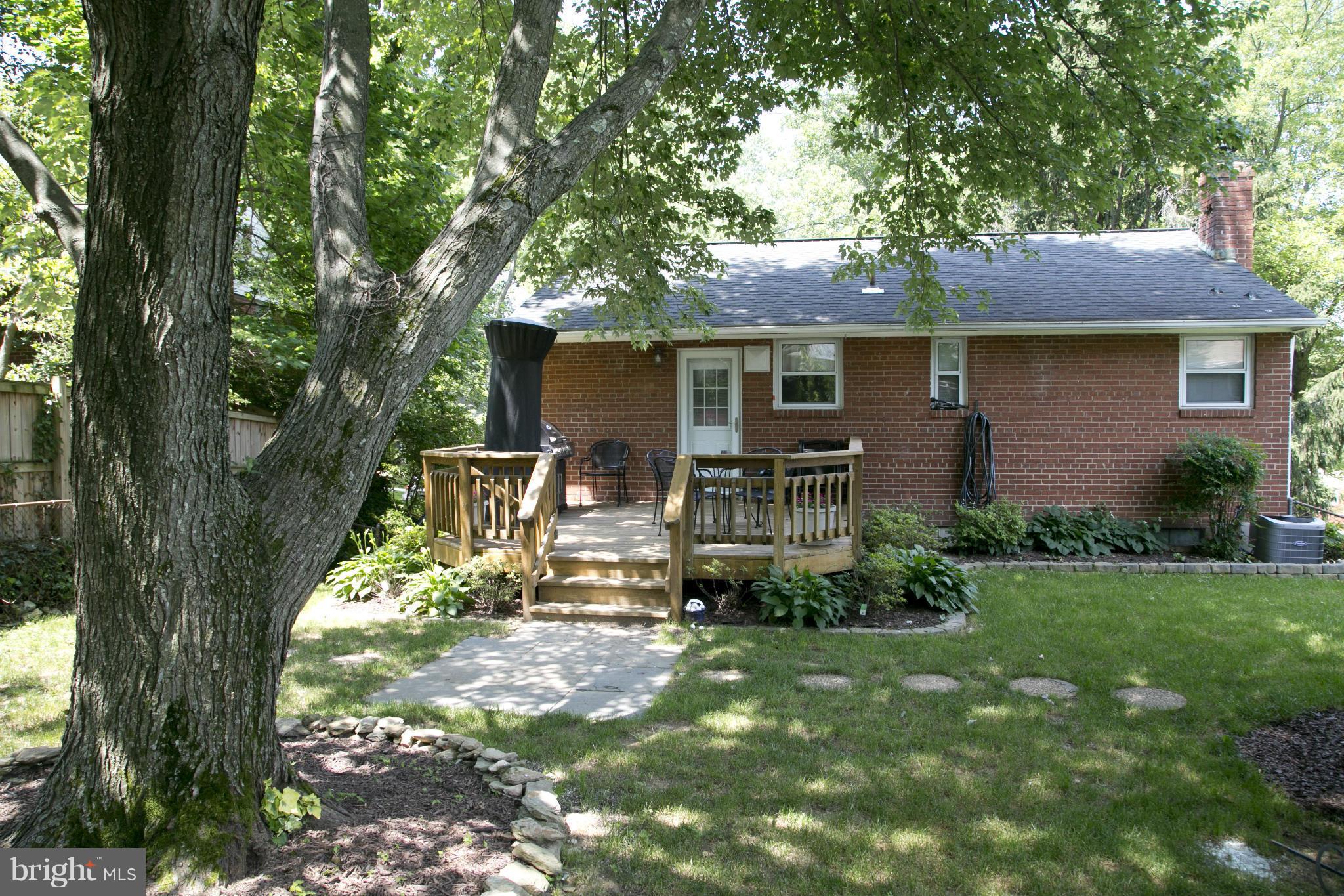 12717 Helen Road Silver Spring, MD 20906 - Photo 23 of 25 Exterior (Rear)