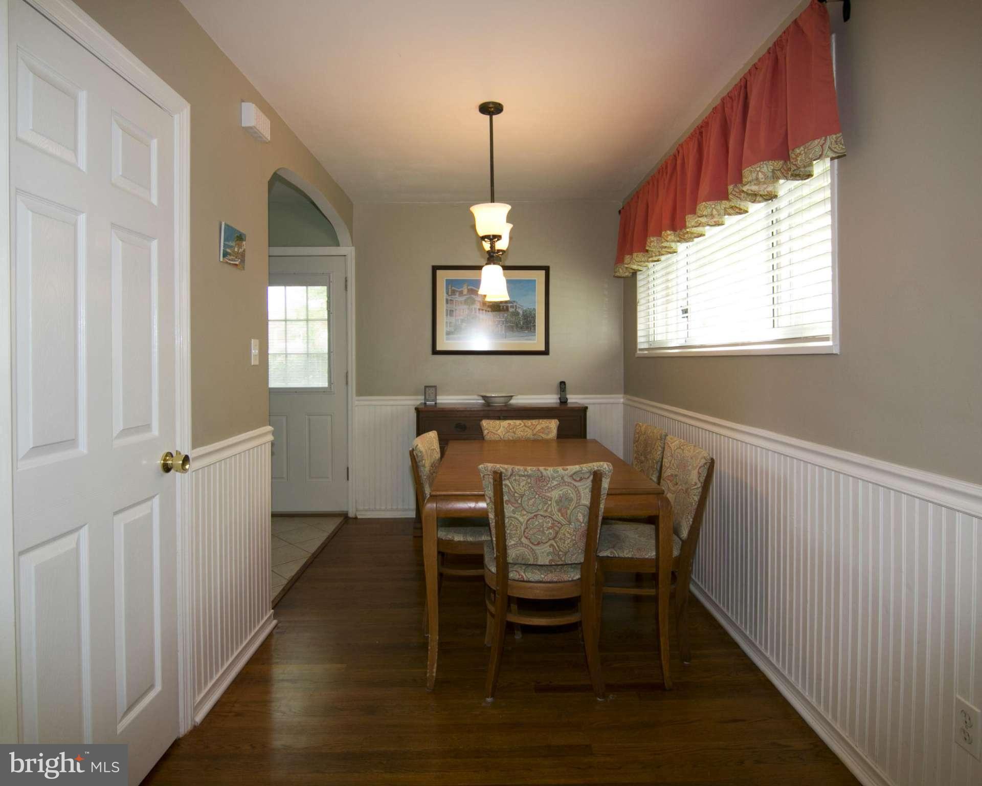 12717 Helen Road Silver Spring, MD 20906 - Photo 8 of 25 Dining Room