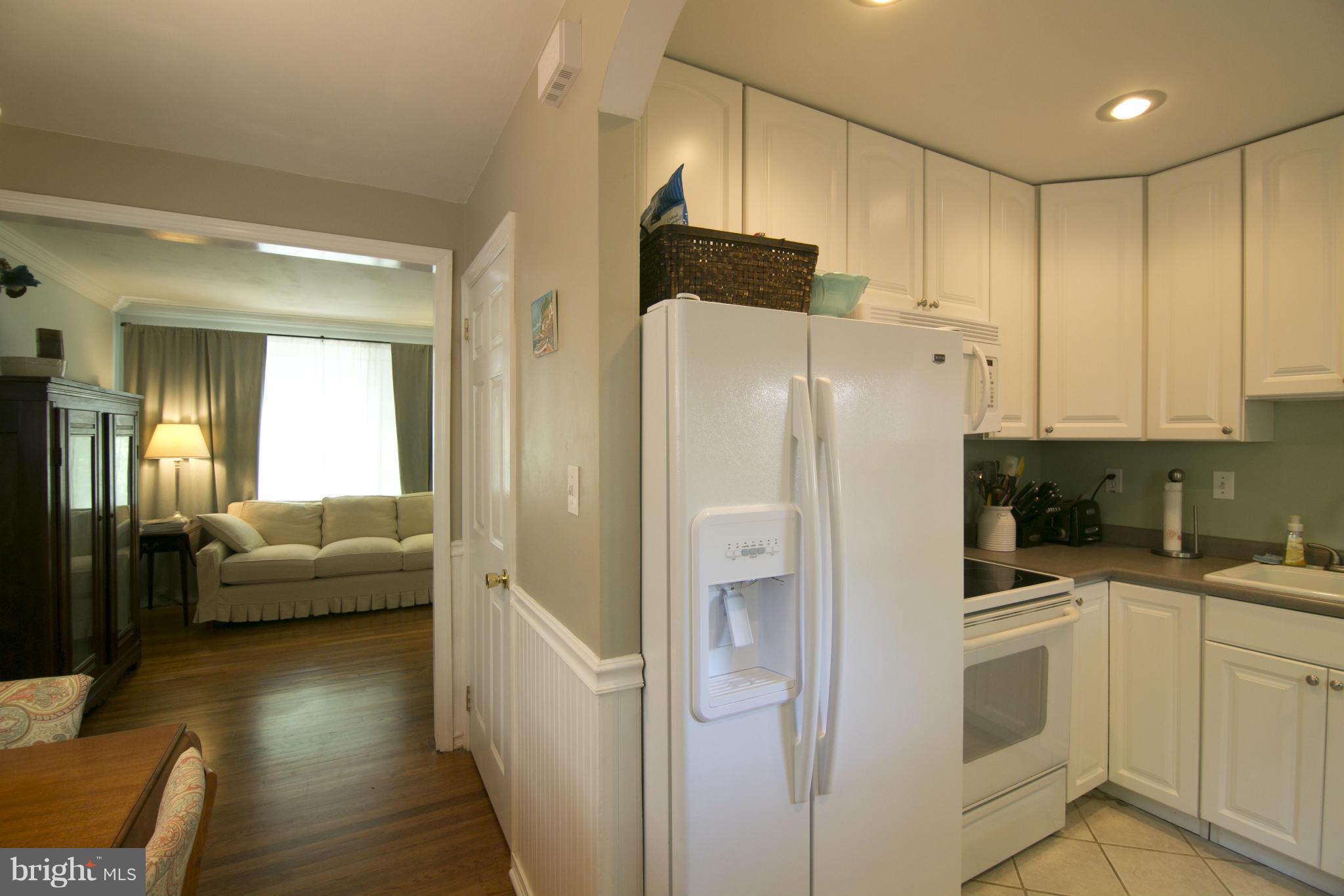 12717 Helen Road Silver Spring, MD 20906 - Photo 10 of 25 Kitchen