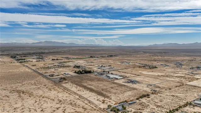 $398,000 | 2351 Bond Street, Pahrump, NV 89048