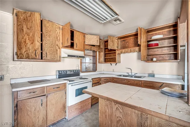 $398,000 | 2351 Bond Street, Pahrump, NV 89048