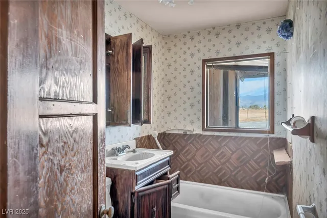 $398,000 | 2351 Bond Street, Pahrump, NV 89048