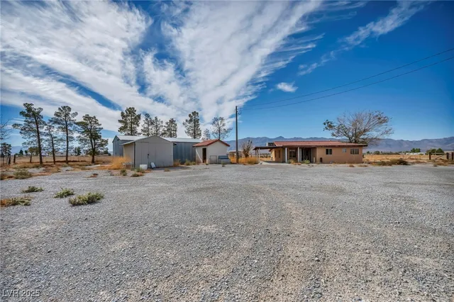 $398,000 | 2351 Bond Street, Pahrump, NV 89048