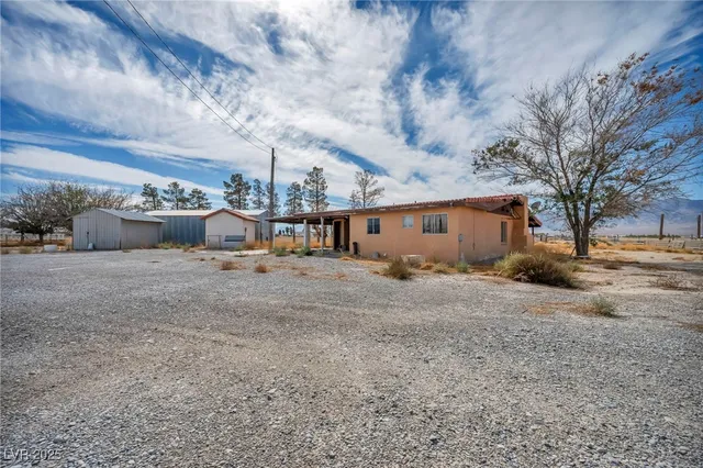$398,000 | 2351 Bond Street, Pahrump, NV 89048