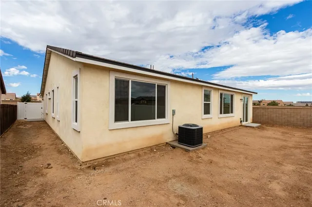 $549,900 | 8575 Stockton Avenue, Hesperia, CA 92344