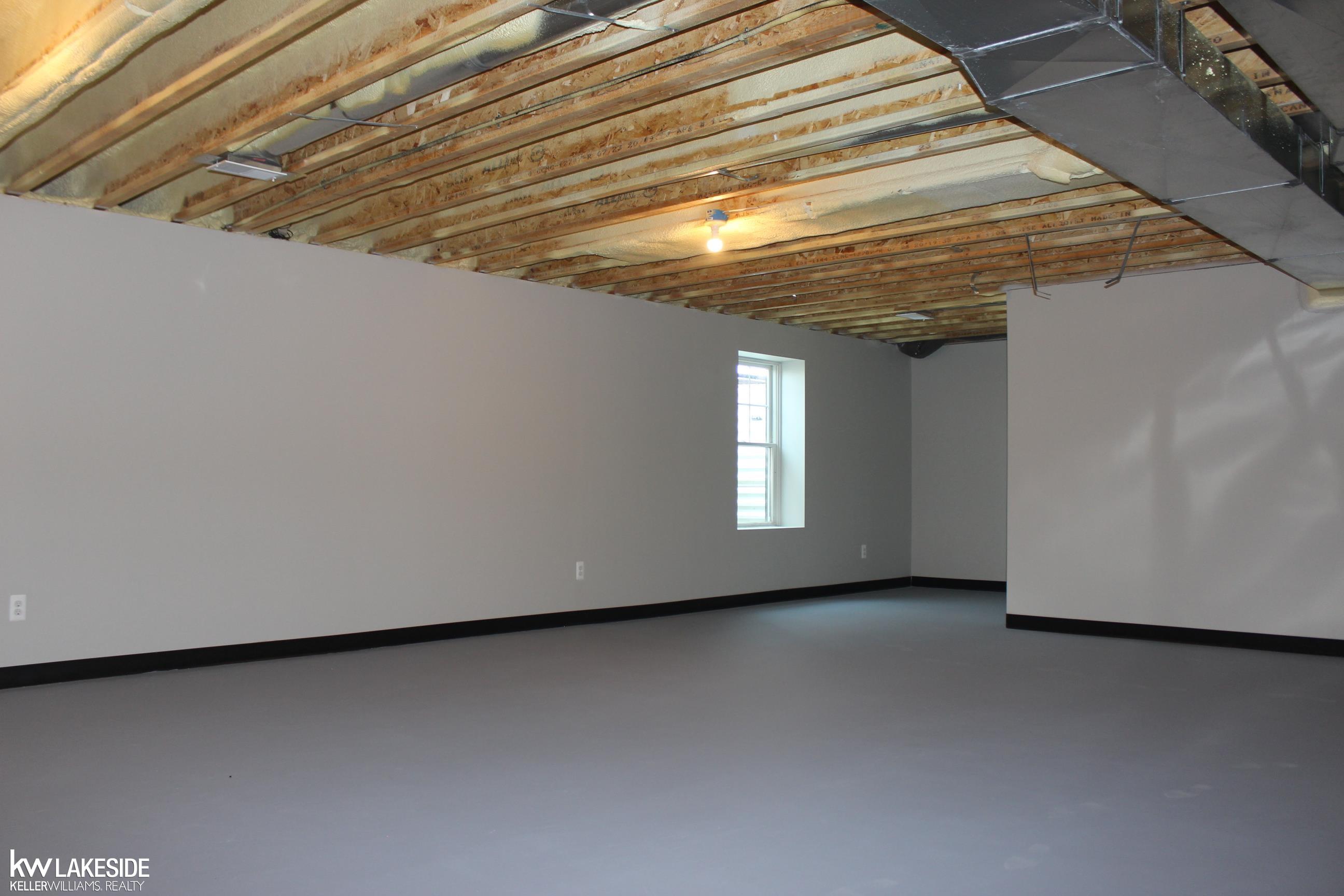 2197 Capac Road Allenton, MI 48002 - Photo 33 of 42 50121005-32.JPG
