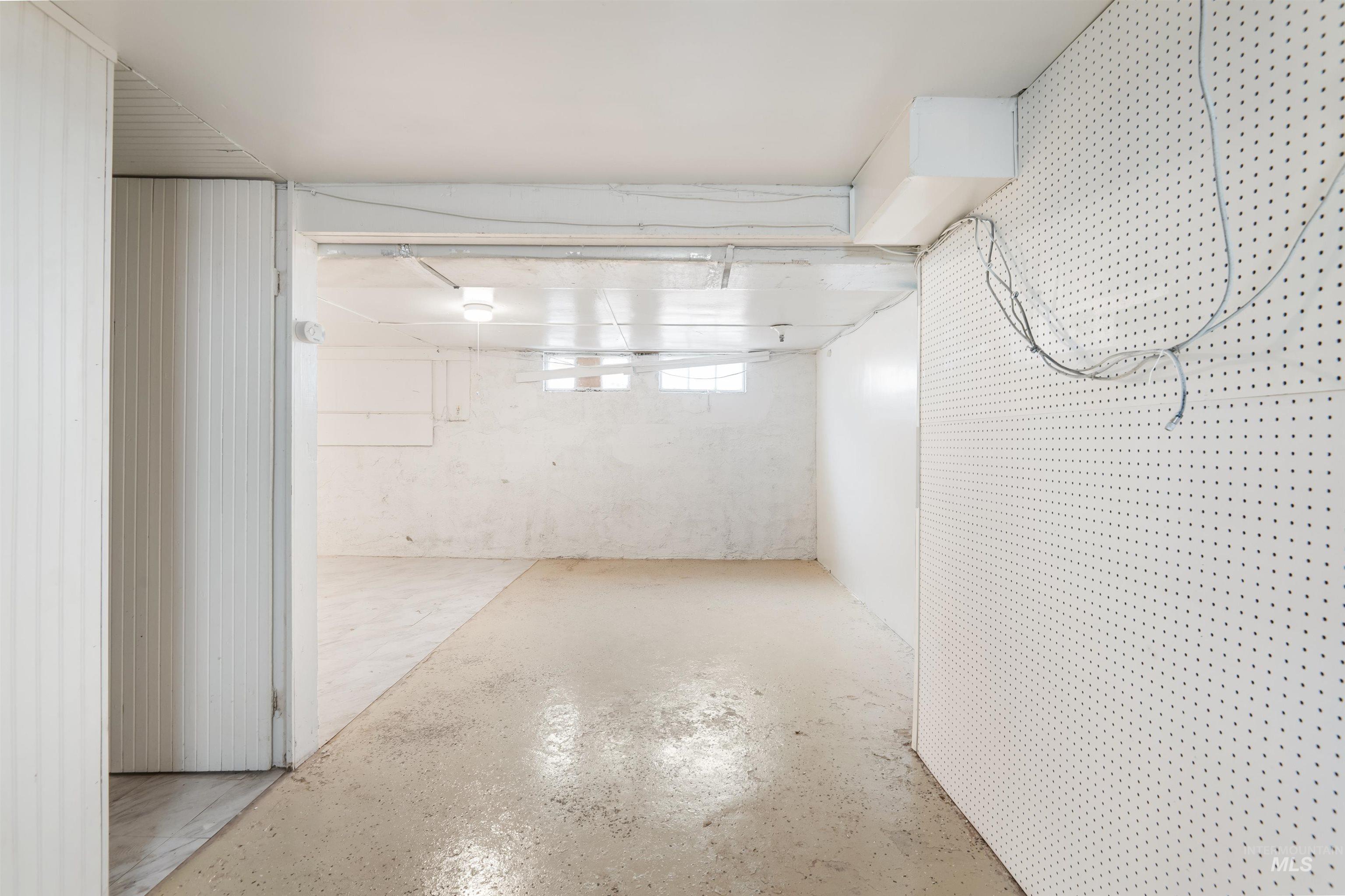 191 Southwest 5th Avenue Ontario, OR 97914 - Photo 23 of 50 View of basement