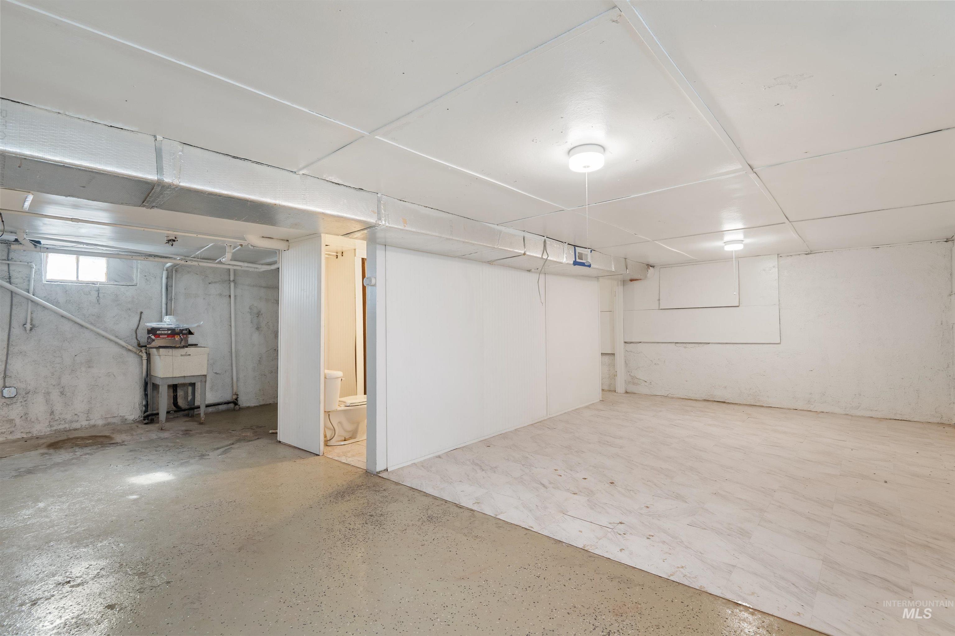 191 Southwest 5th Avenue Ontario, OR 97914 - Photo 28 of 50 View of basement