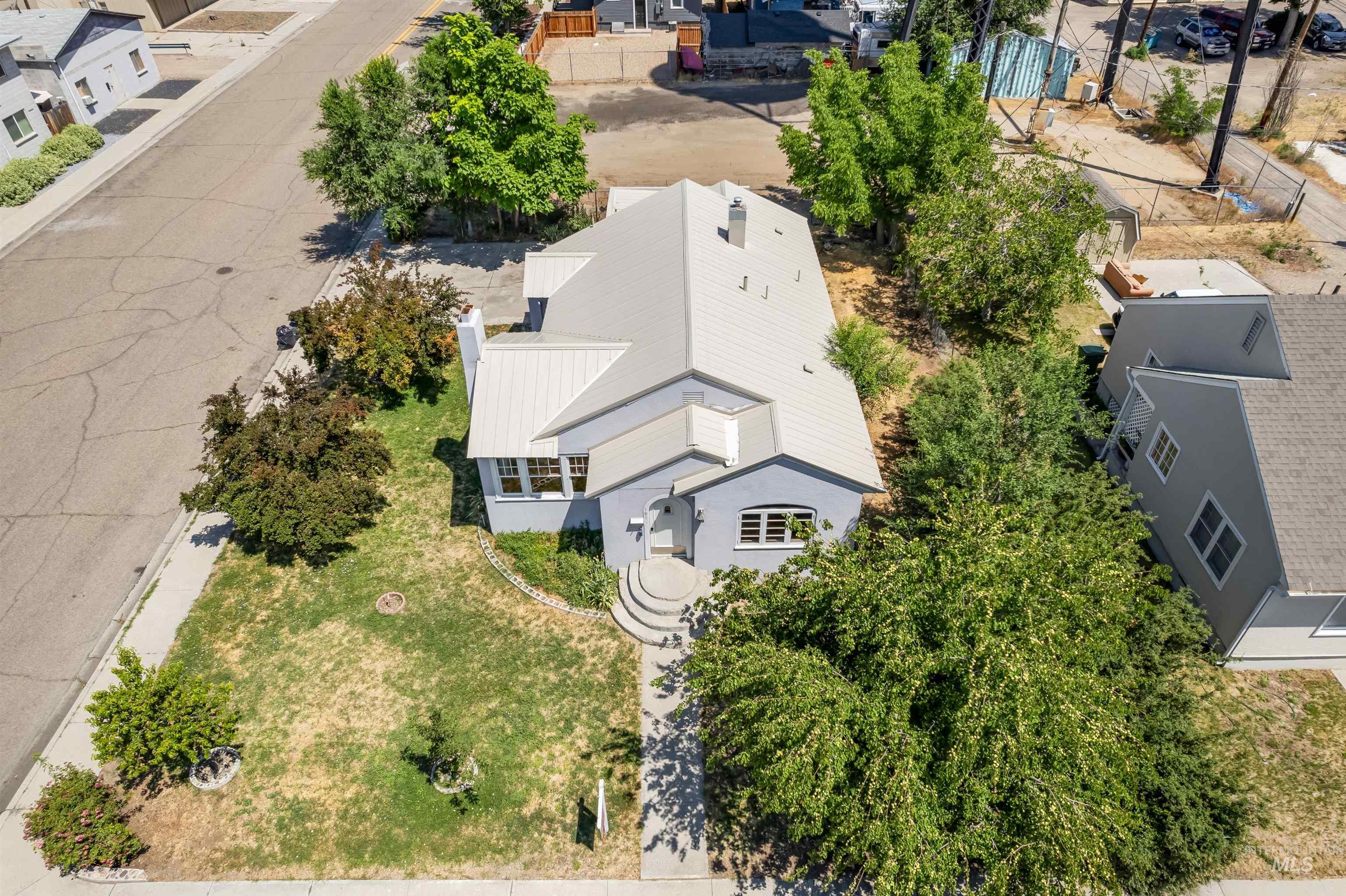 191 Southwest 5th Avenue Ontario, OR 97914 - Photo 39 of 50 Aerial perspective of suburban area