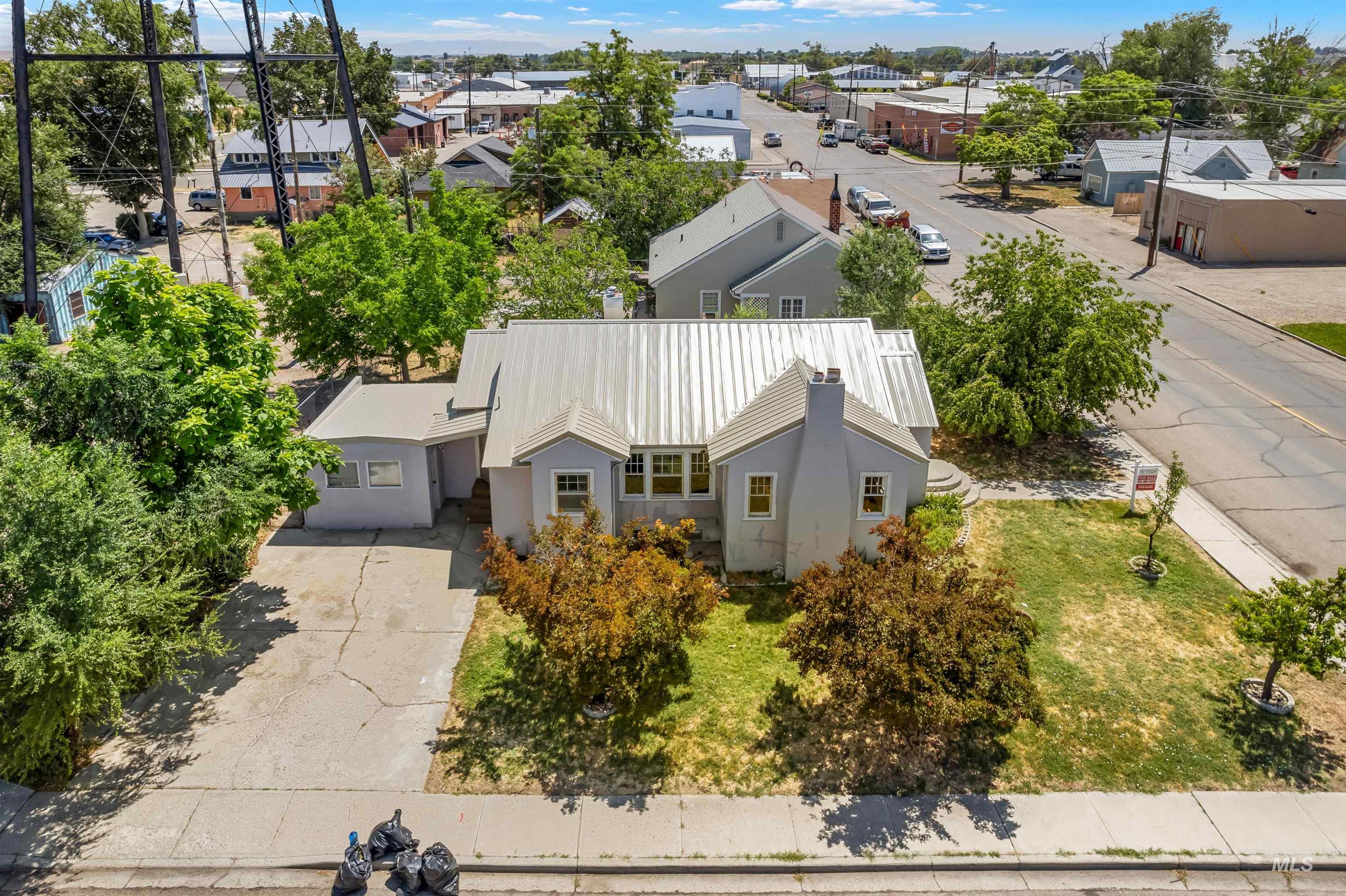 191 Southwest 5th Avenue Ontario, OR 97914 - Photo 42 of 50 Aerial perspective of suburban area