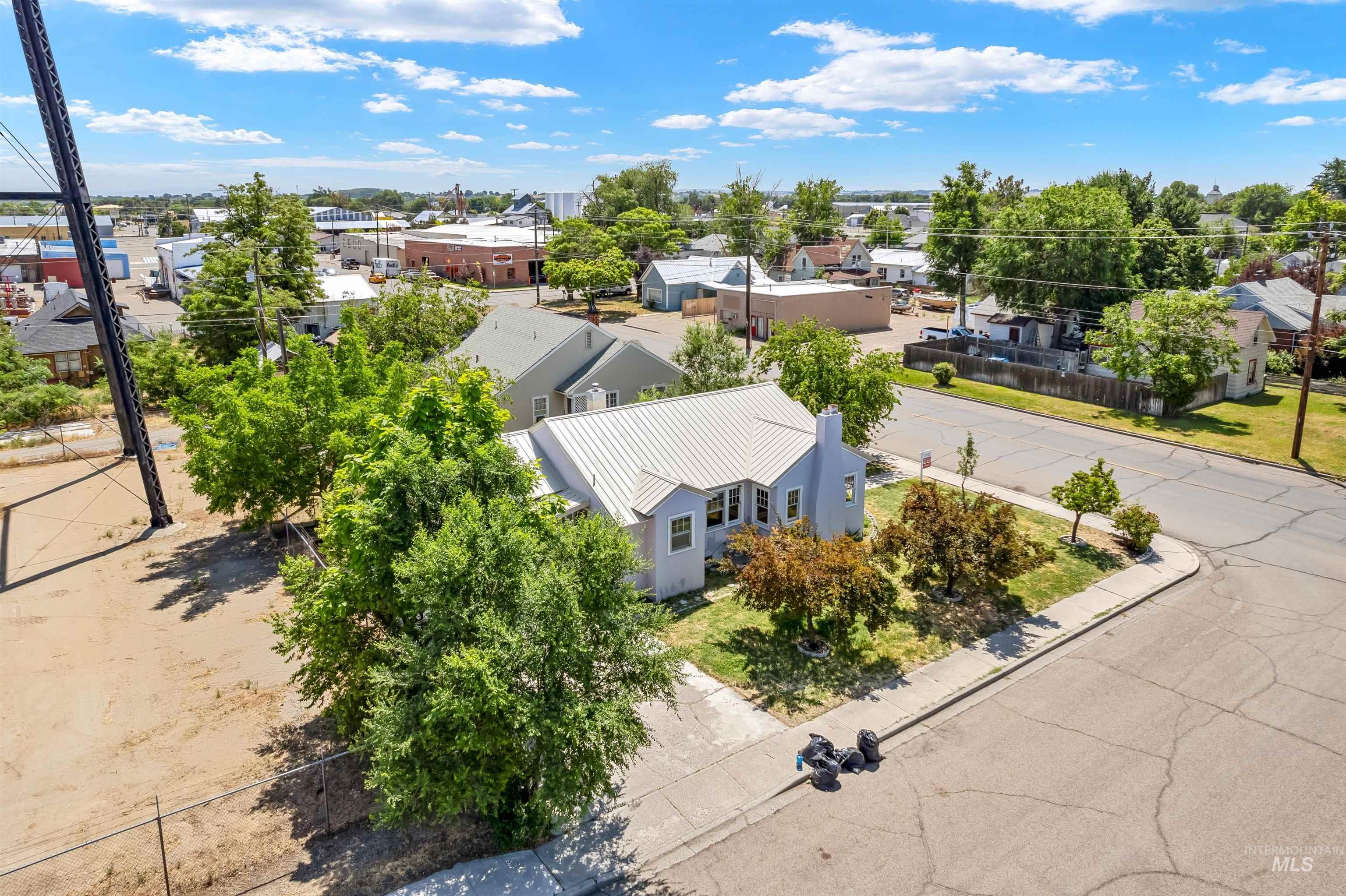 191 Southwest 5th Avenue Ontario, OR 97914 - Photo 43 of 50 Aerial perspective of suburban area