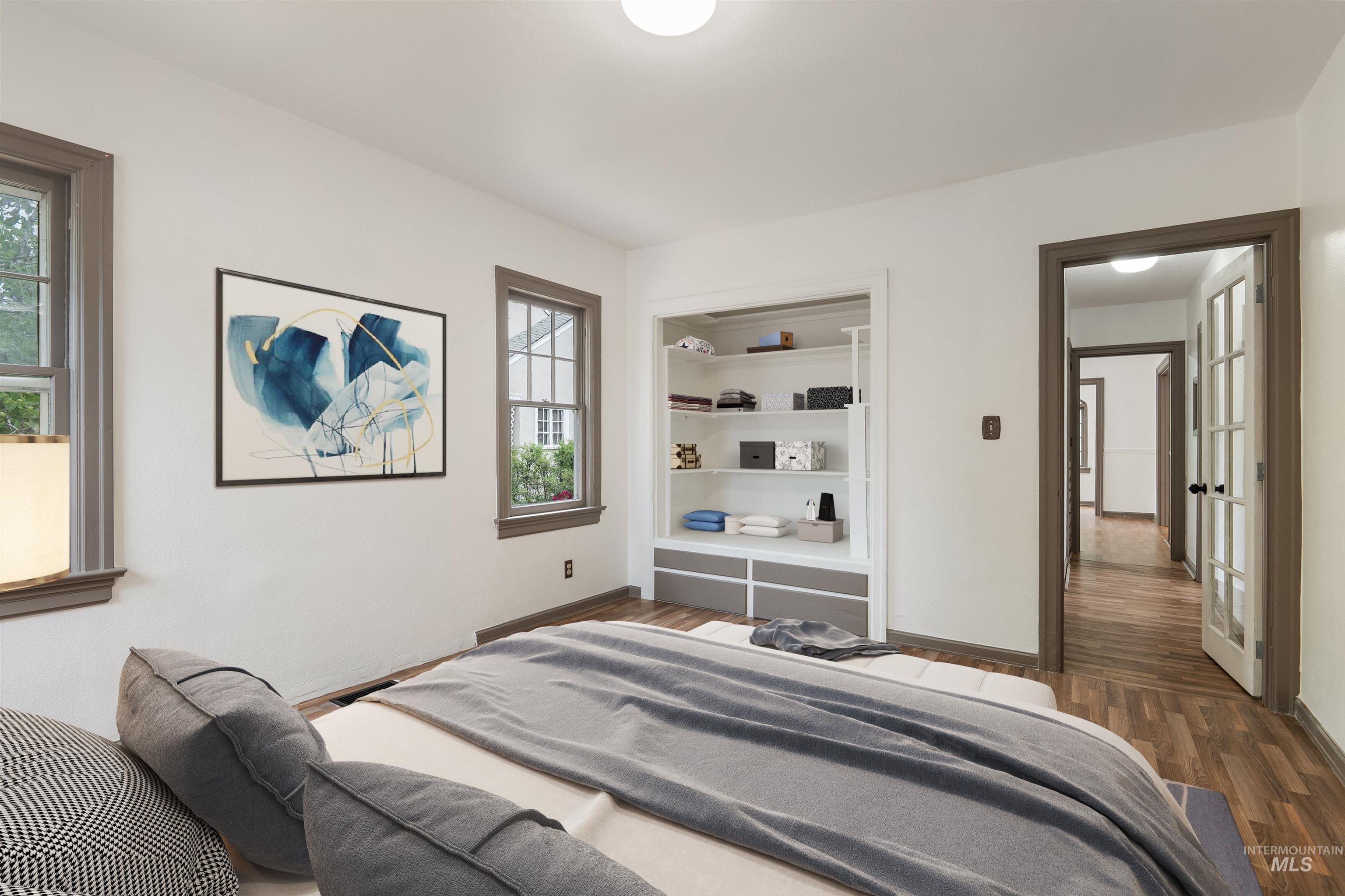 191 Southwest 5th Avenue Ontario, OR 97914 - Photo 44 of 50 Bedroom featuring wood finished floors and baseboards