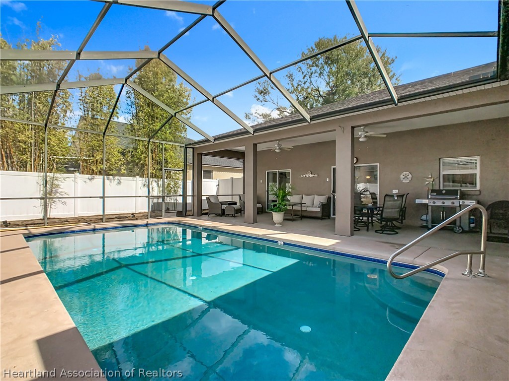 5637 Beverly Rise Boulevard Lakeland, FL 33812 - Photo 2 of 42