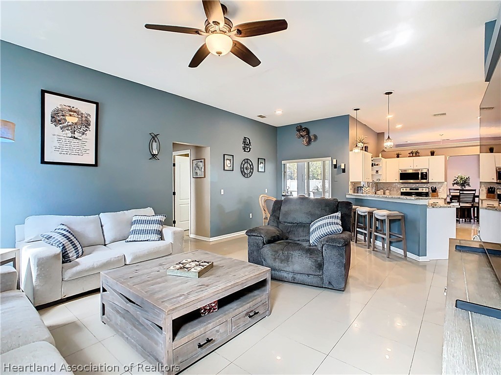 5637 Beverly Rise Boulevard Lakeland, FL 33812 - Photo 8 of 42