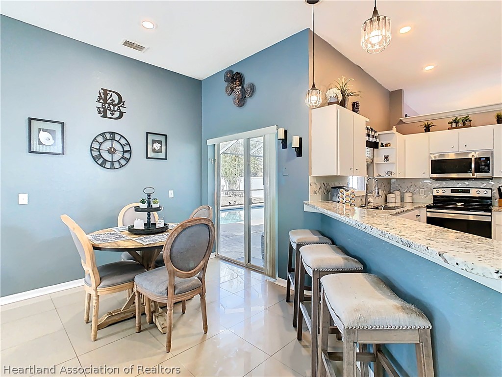 5637 Beverly Rise Boulevard Lakeland, FL 33812 - Photo 9 of 42