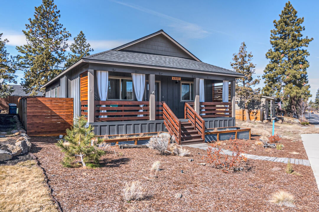 63101 O. B. Riley Road Bend, OR 97703 - Photo 1 of 31 1OB riley Rd 63101 Web (1 of 32)